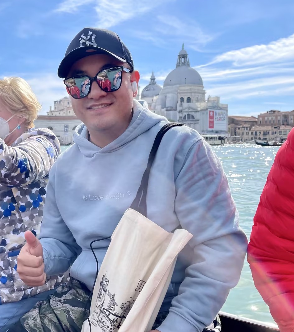 Go to the profile of Hans WANG