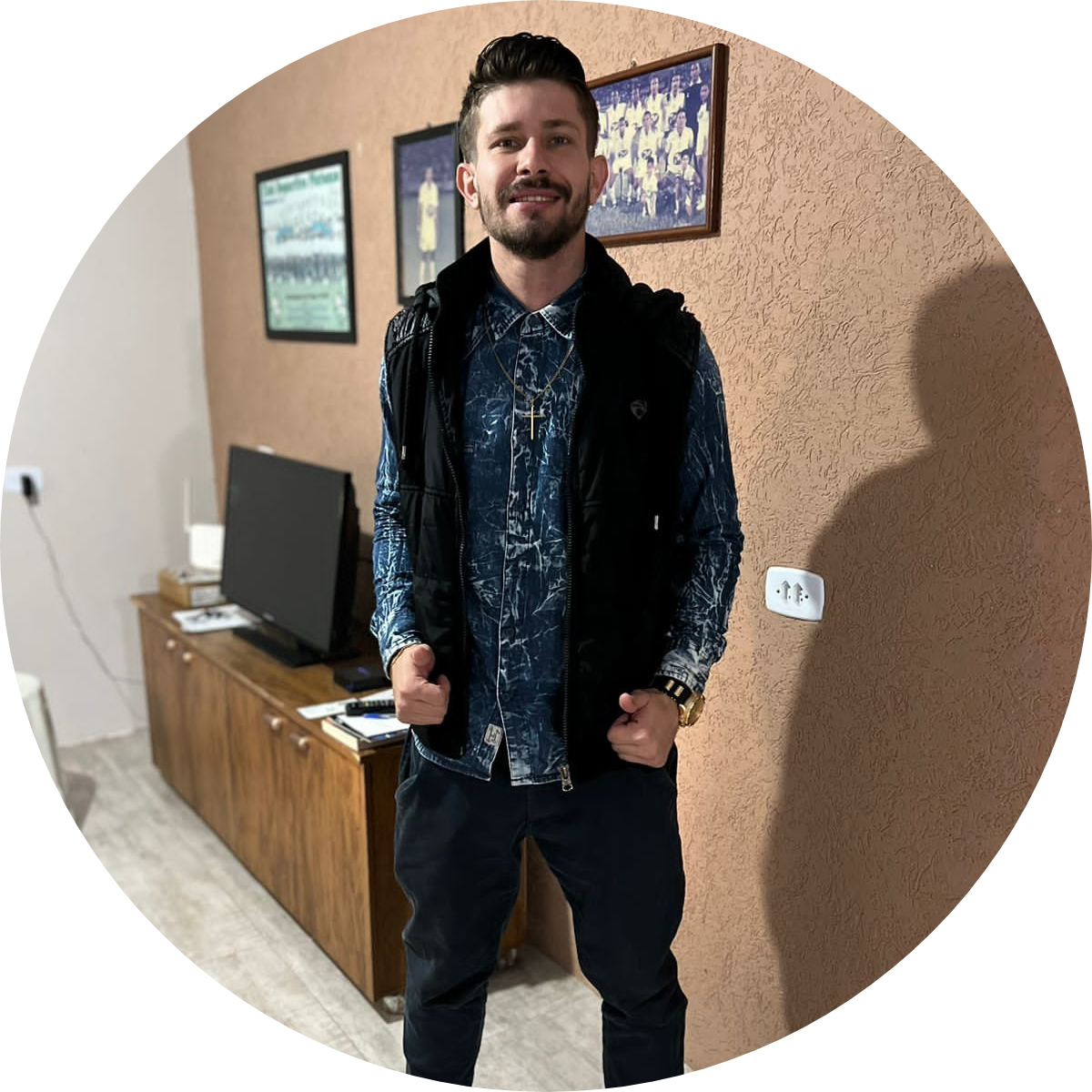 Go to the profile of Victor Lubawski