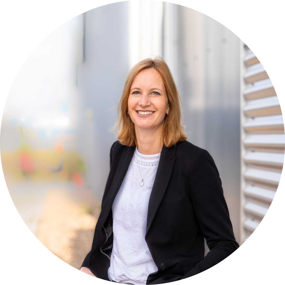 Go to the profile of Iris Janssen