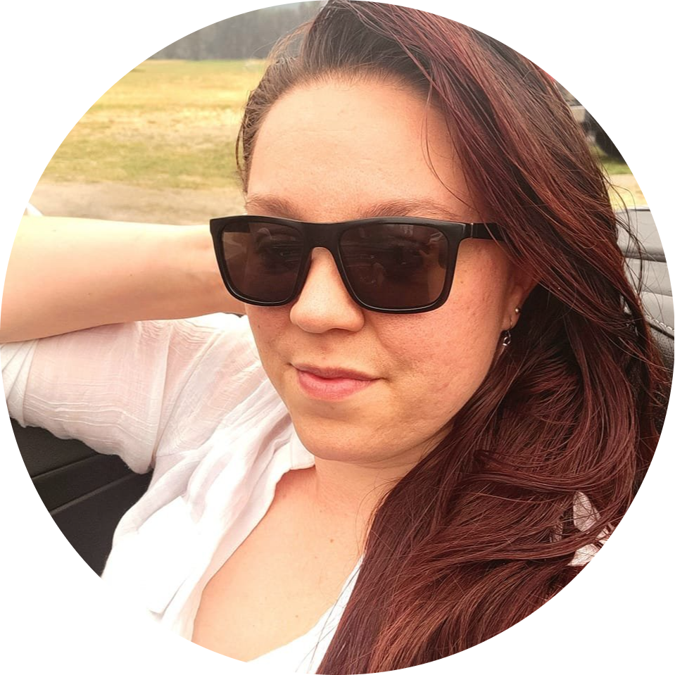 Go to the profile of Desireh Kissinger