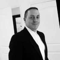 Go to the profile of roy couch