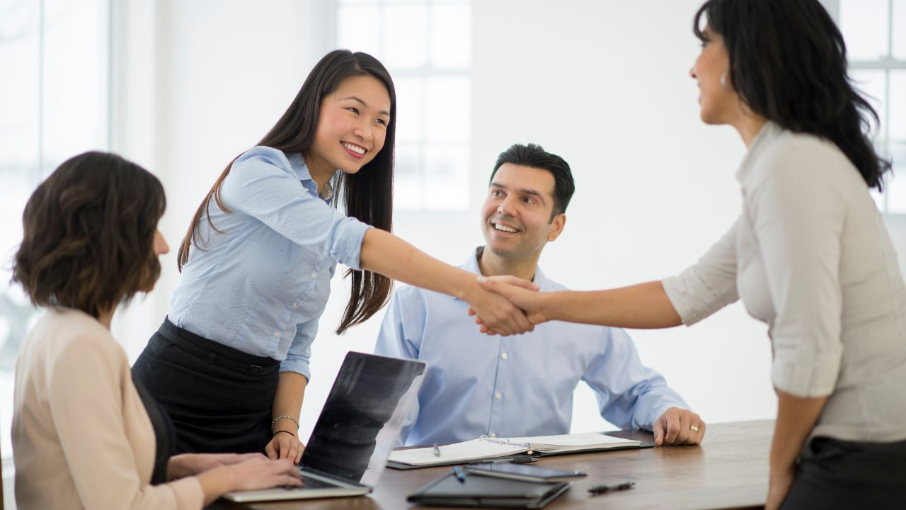 Cómo conseguir nuevos clientes: Estrategias y tips