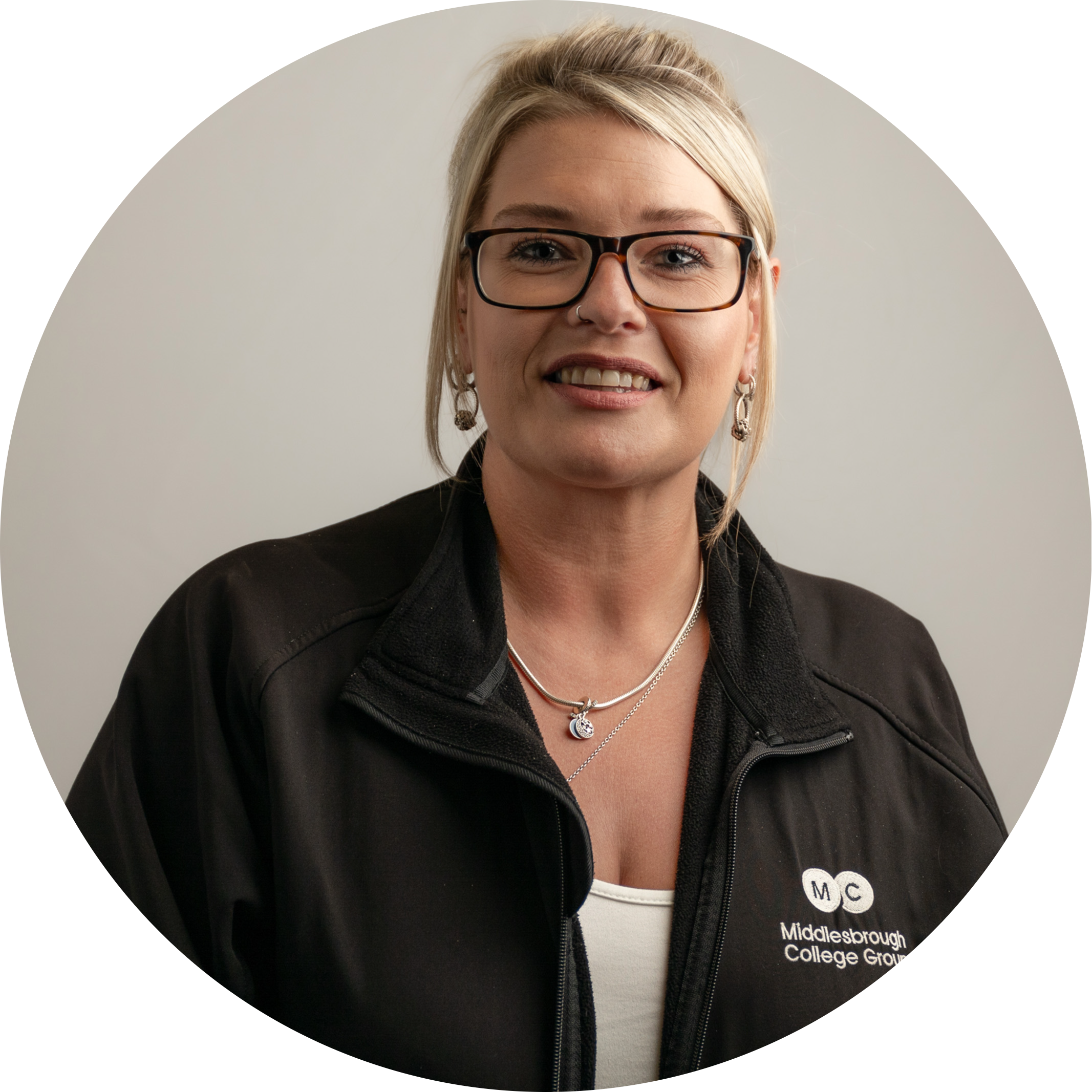 Go to the profile of Kelly Winspear