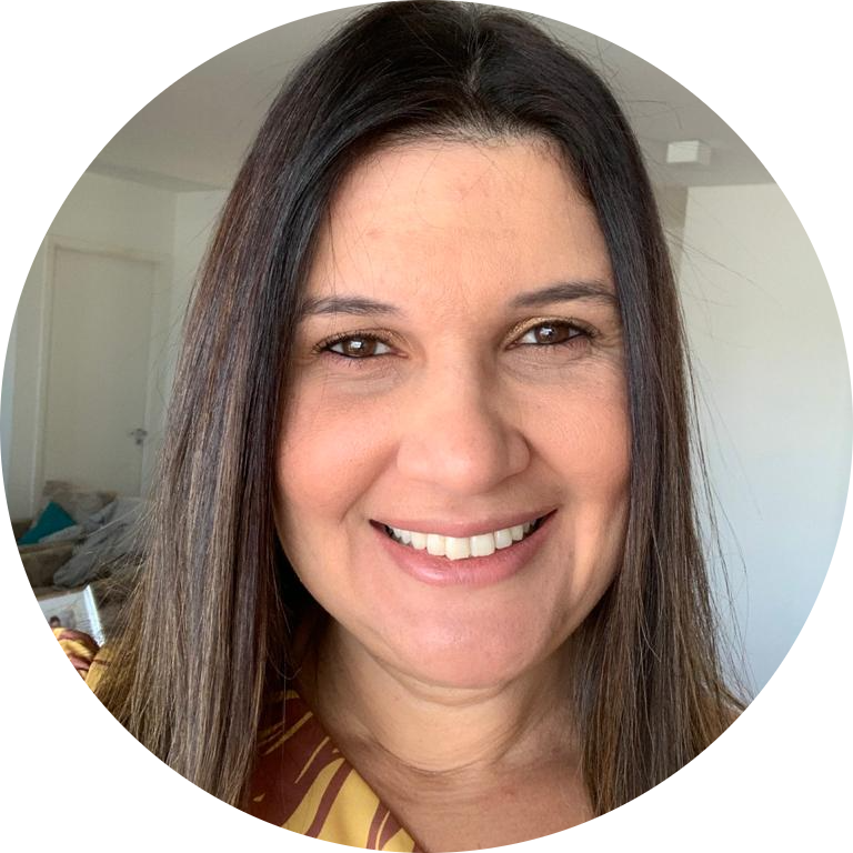 Go to the profile of Flávia Bonoli