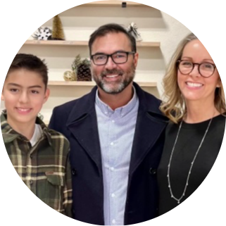 Go to the profile of Andy Vivanco