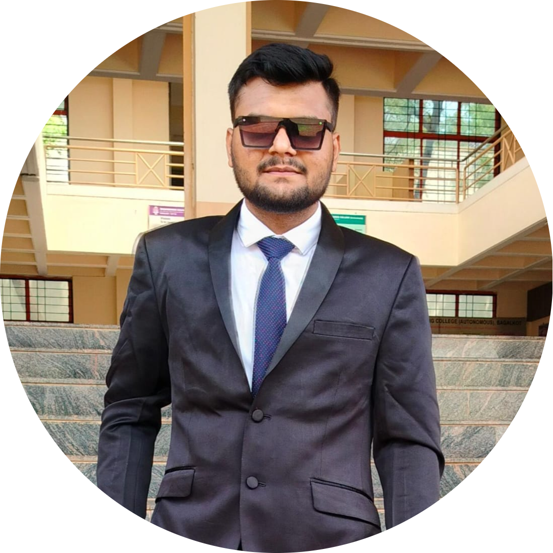 Go to the profile of Pranav nashi