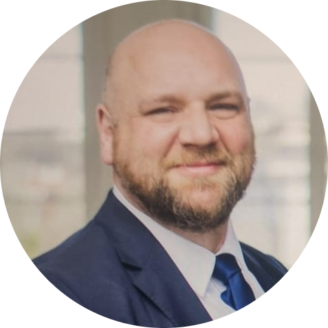 Go to the profile of Christopher Ross