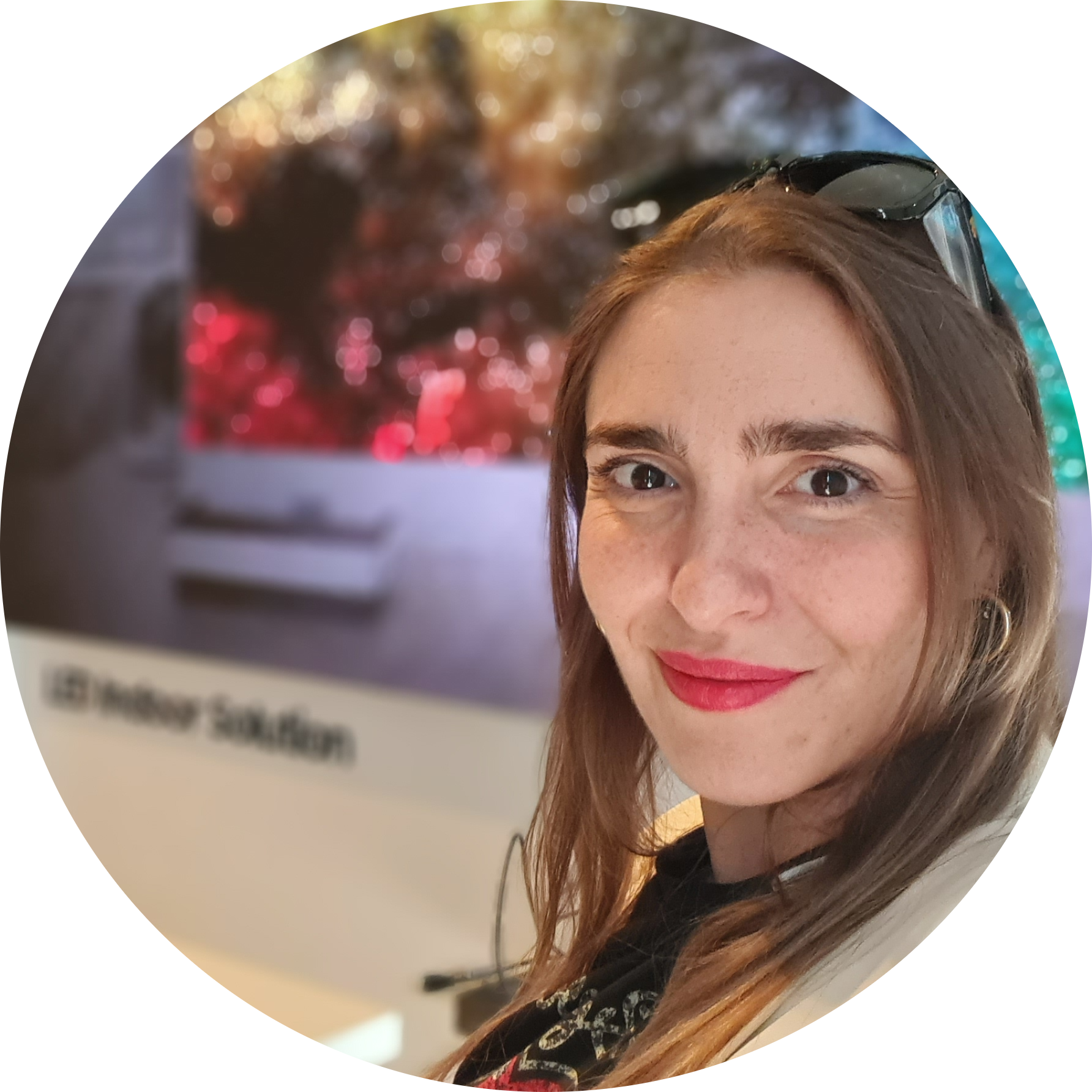 Go to the profile of Carolina Marquez