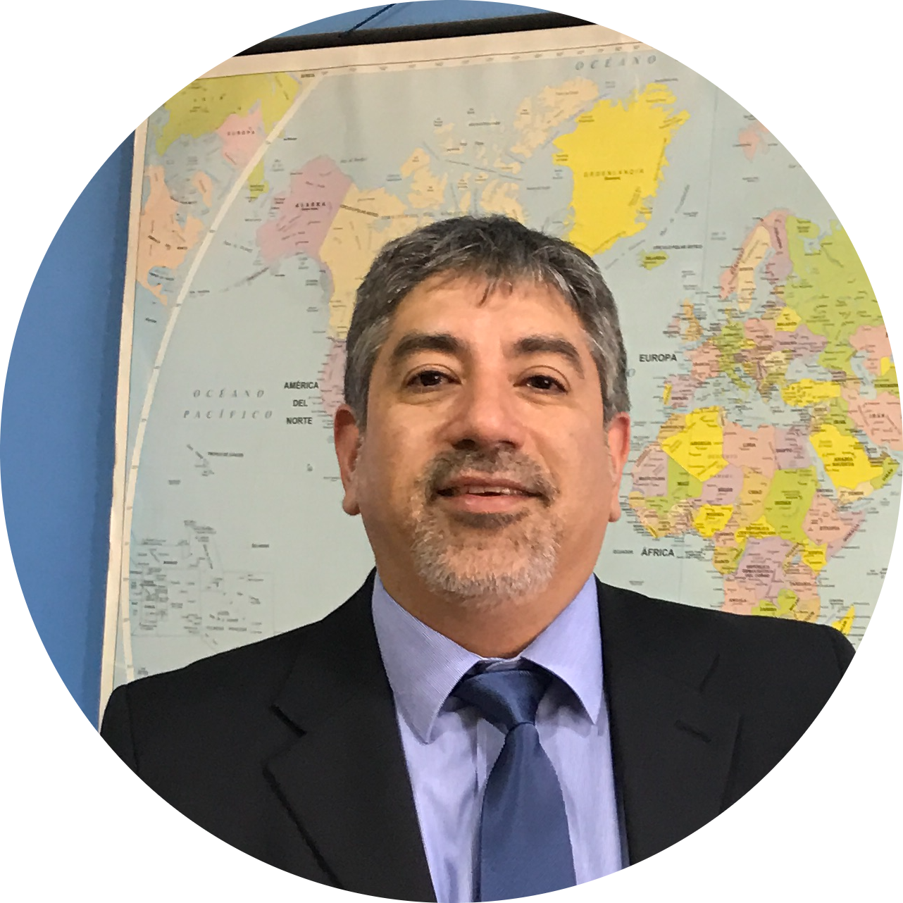 Go to the profile of LUIS OYARZO