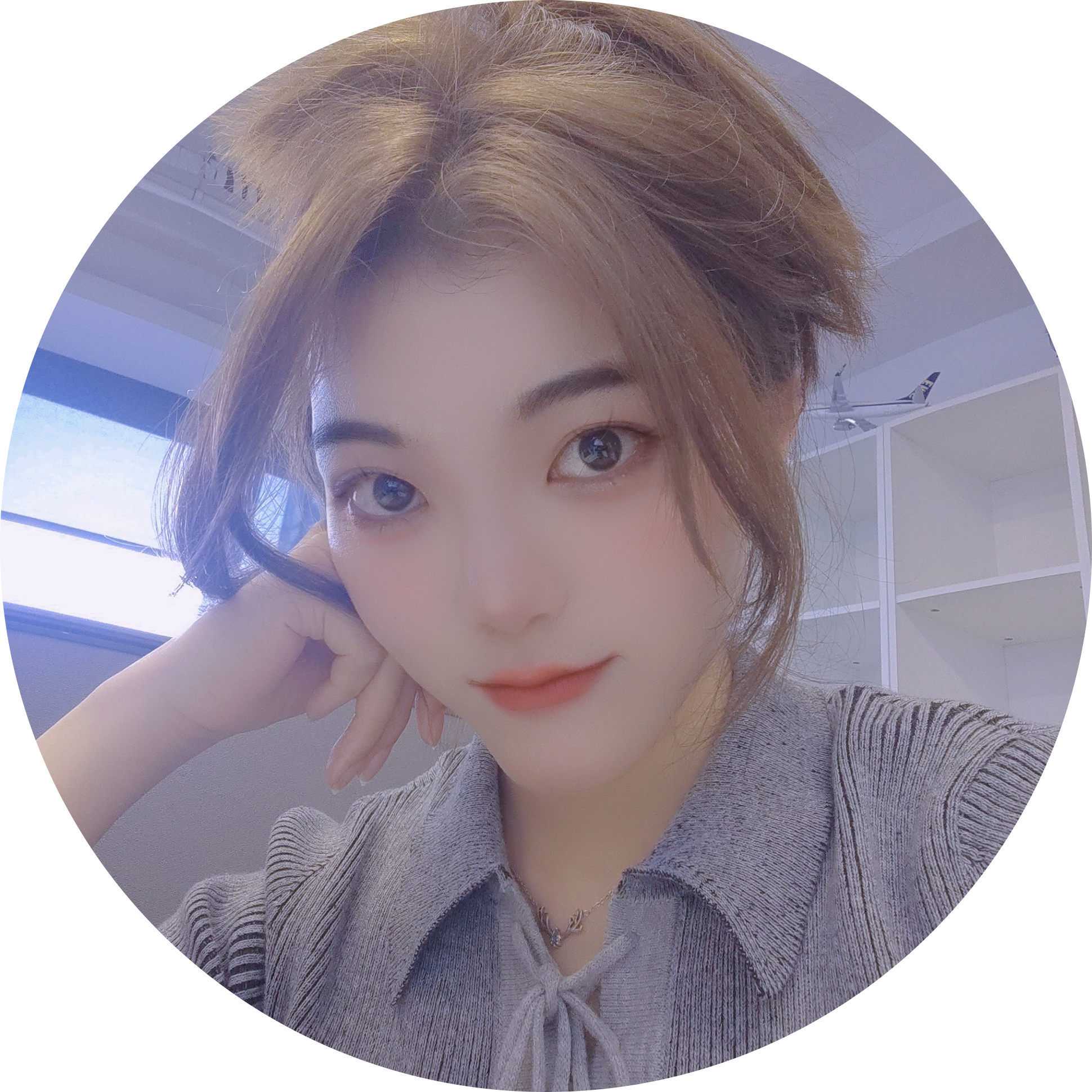 Go to the profile of Lau Linda