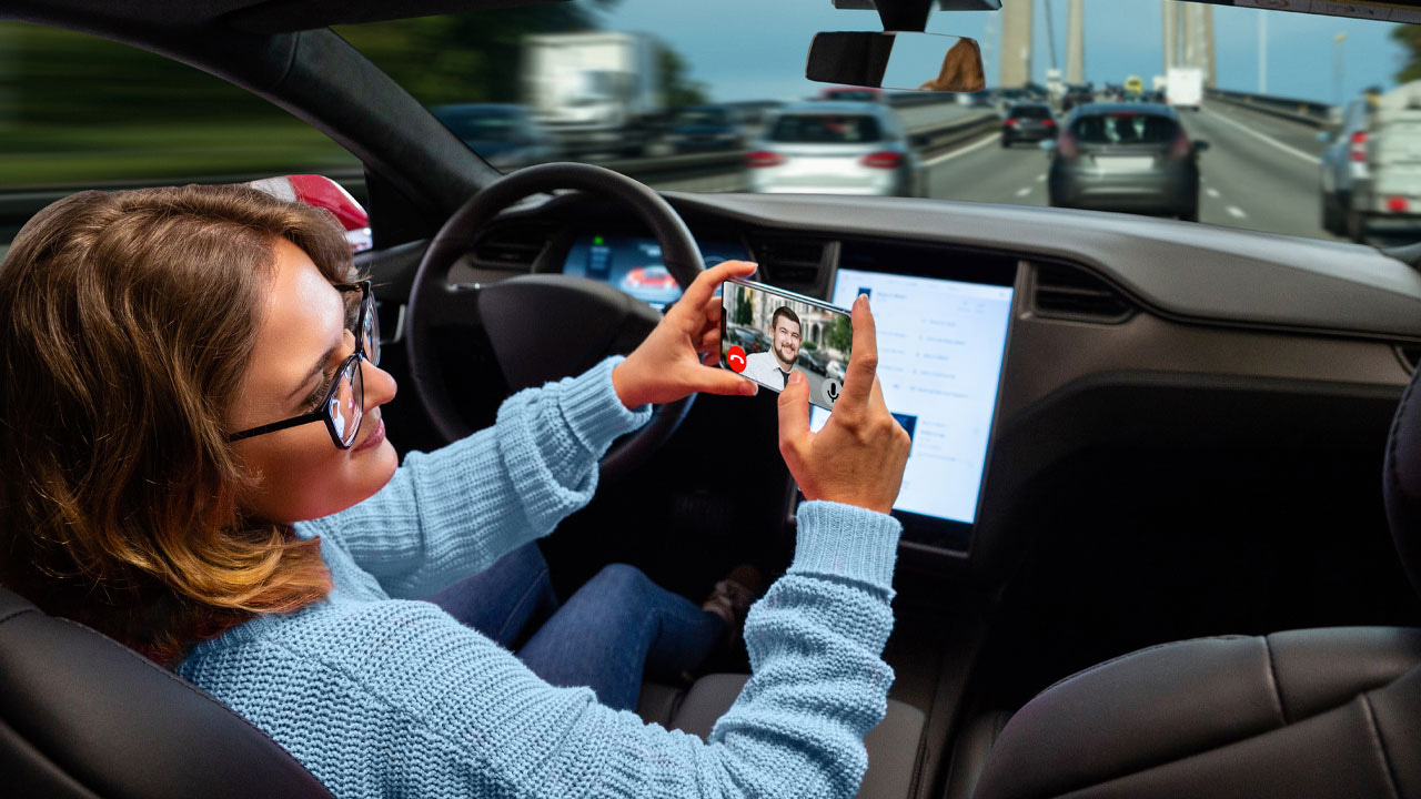 New Distracted Driving Law Limits Videoconferencing
