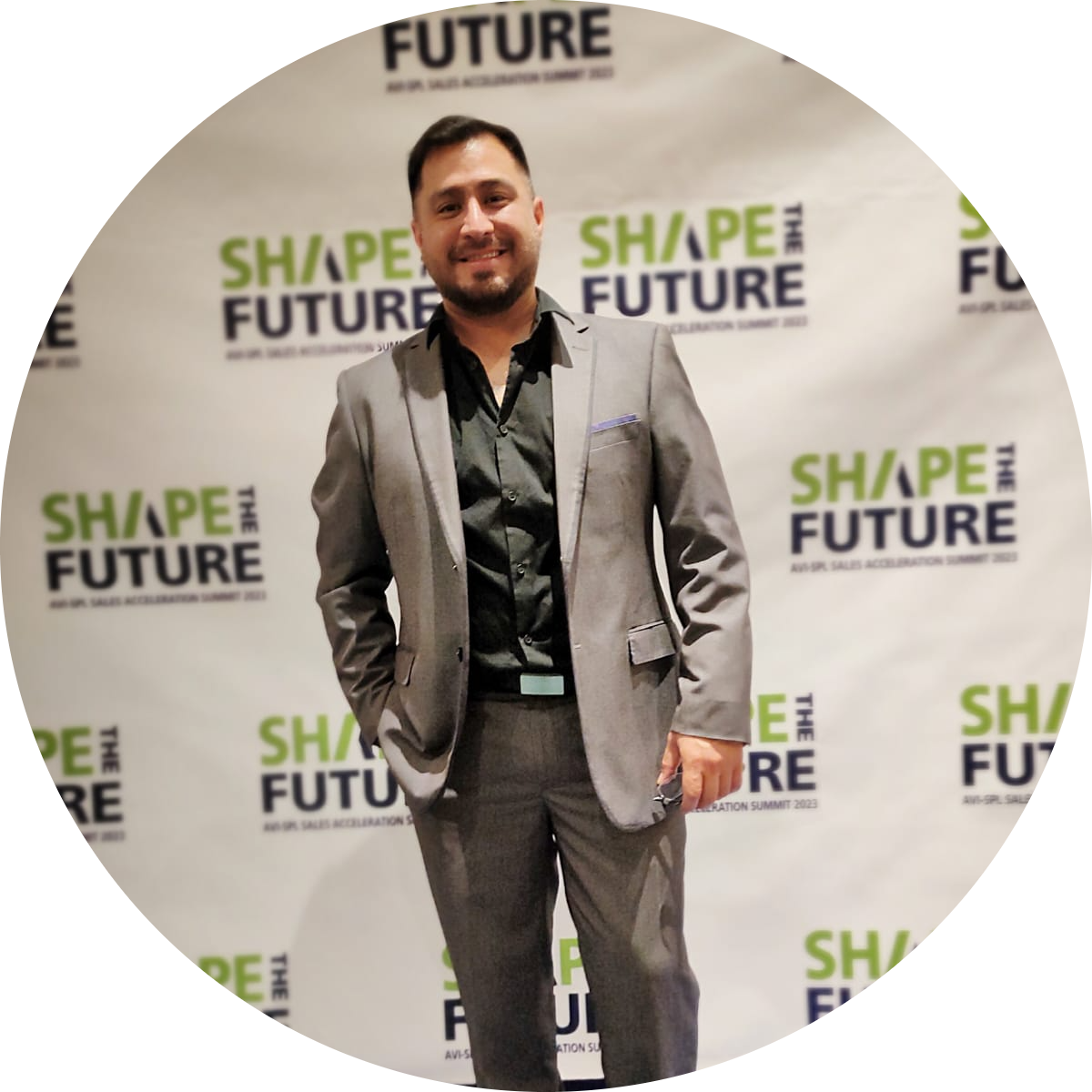 Go to the profile of Luis Galvan