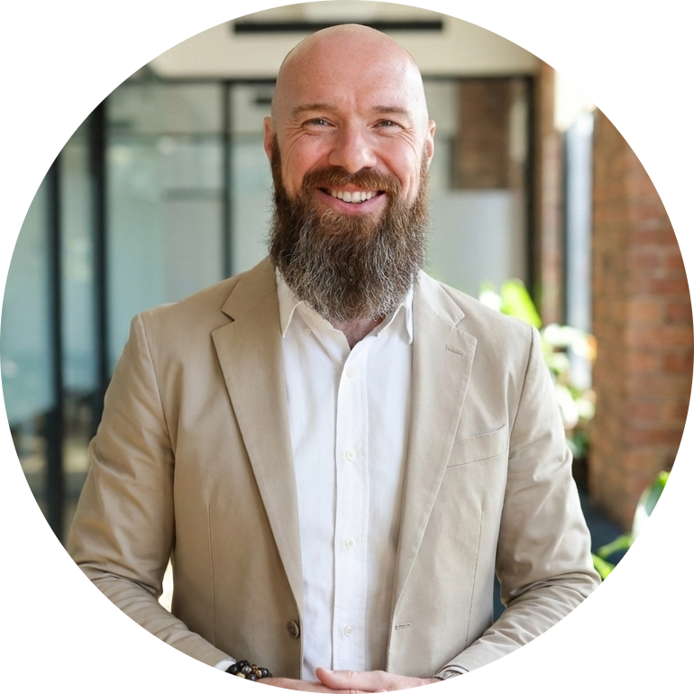 Go to the profile of Simon Long