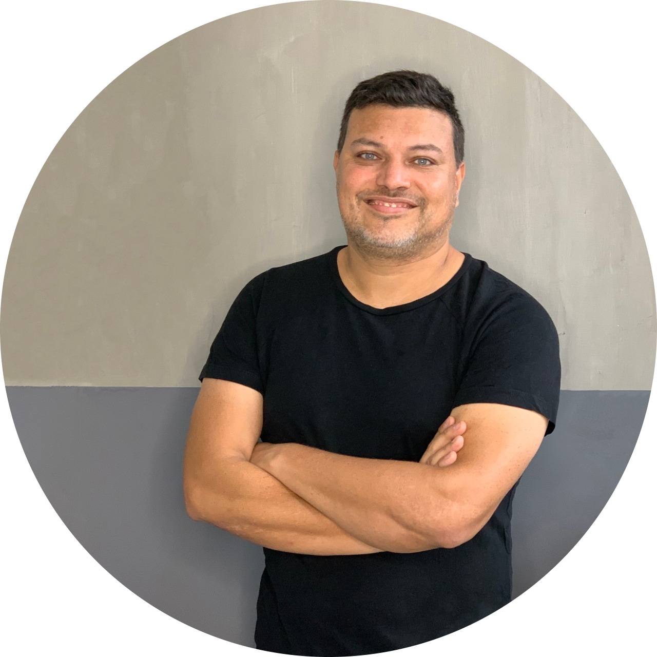 Go to the profile of Lucas Valencia