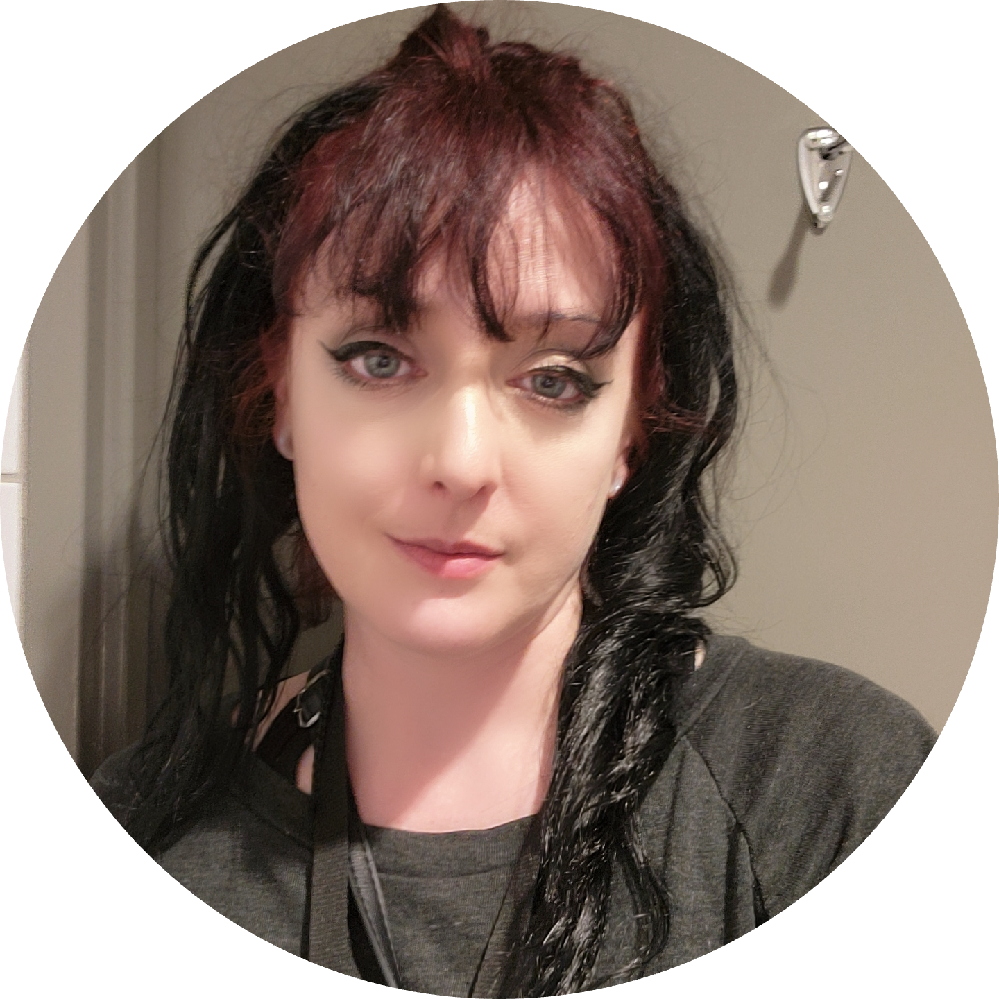 Go to the profile of Rhea Aeona