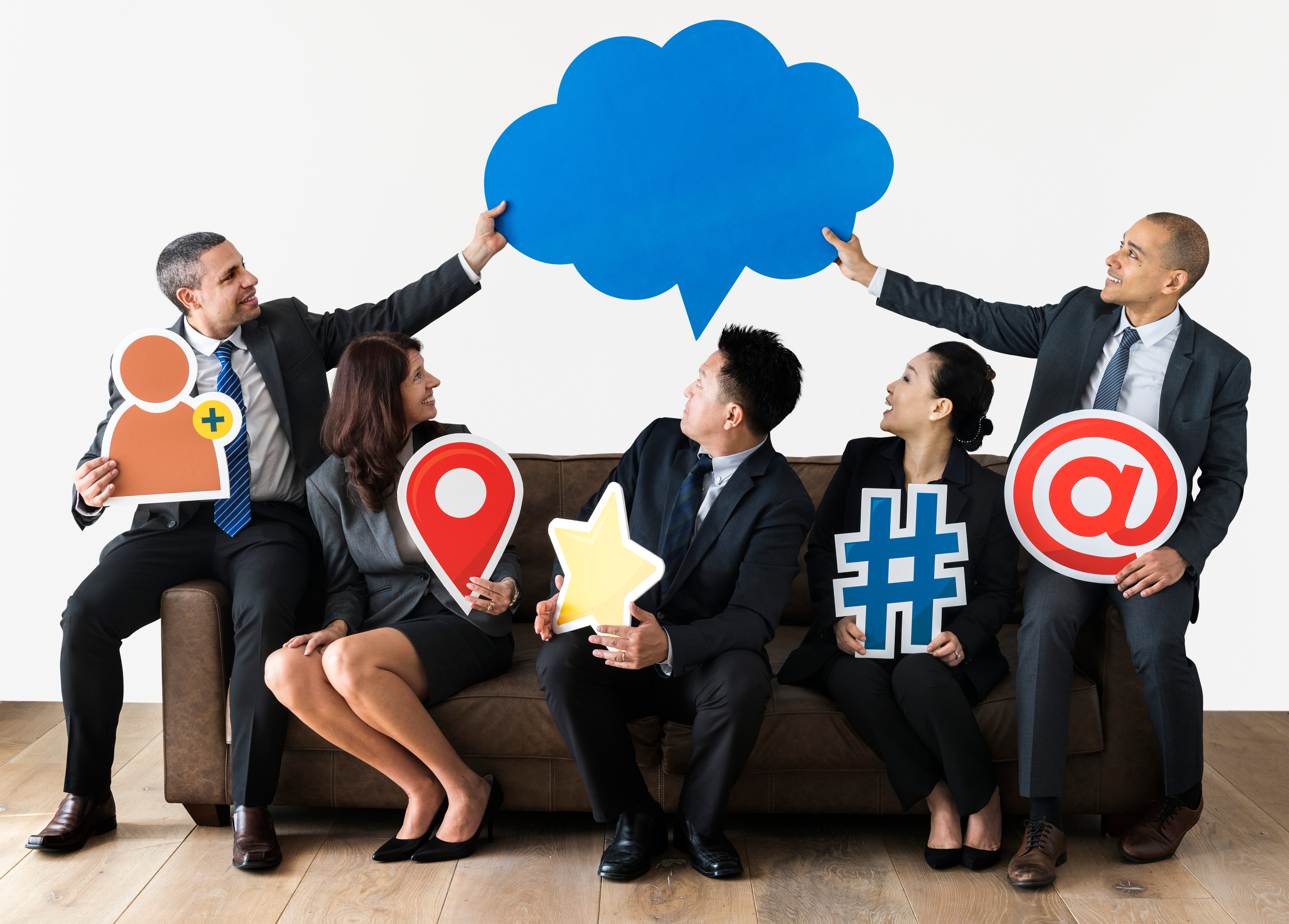 Crafting a Strategic Framework: Developing a Digital Communication Plan for High-Quality Creative Social Media Landscape Products