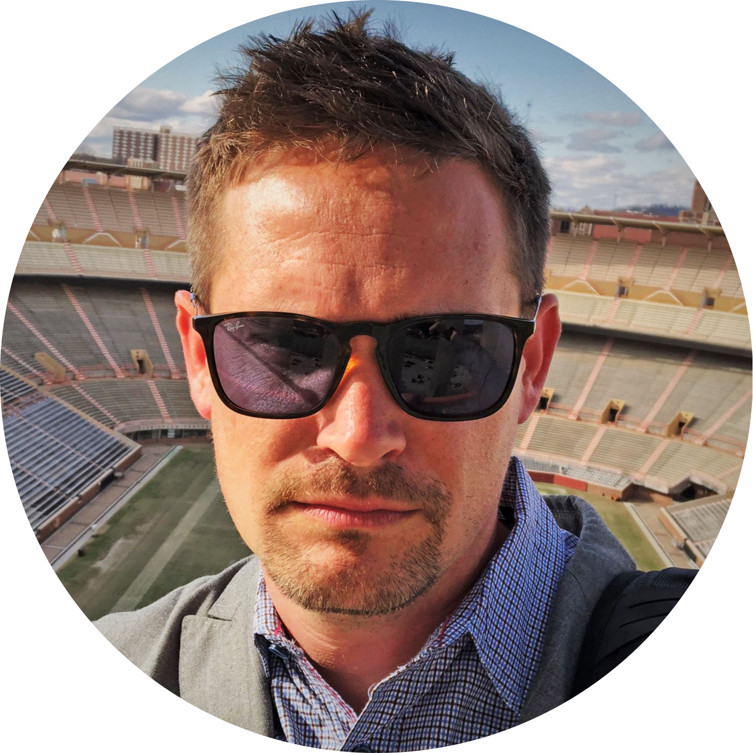 Go to the profile of Benjamin Davis