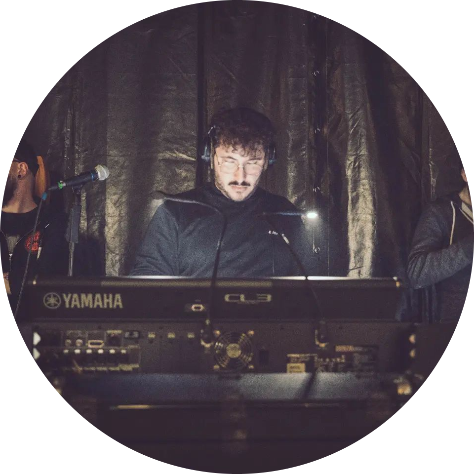 Go to the profile of Francesco Bove