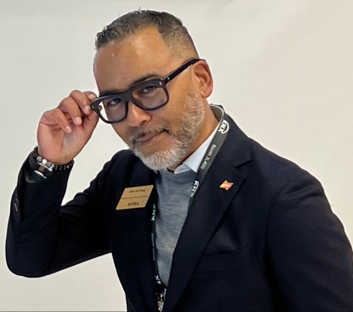 Go to the profile of John Van Hoop