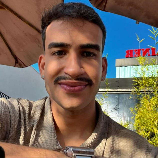 Go to the profile of Felipe Queiroz Lopes