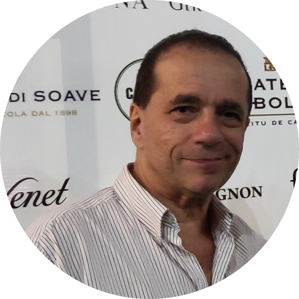 Go to the profile of Feliciano Salerno