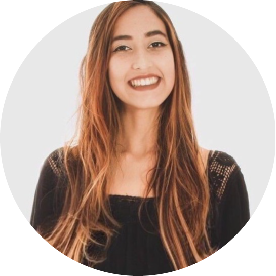 Go to the profile of Thayna Valeriano