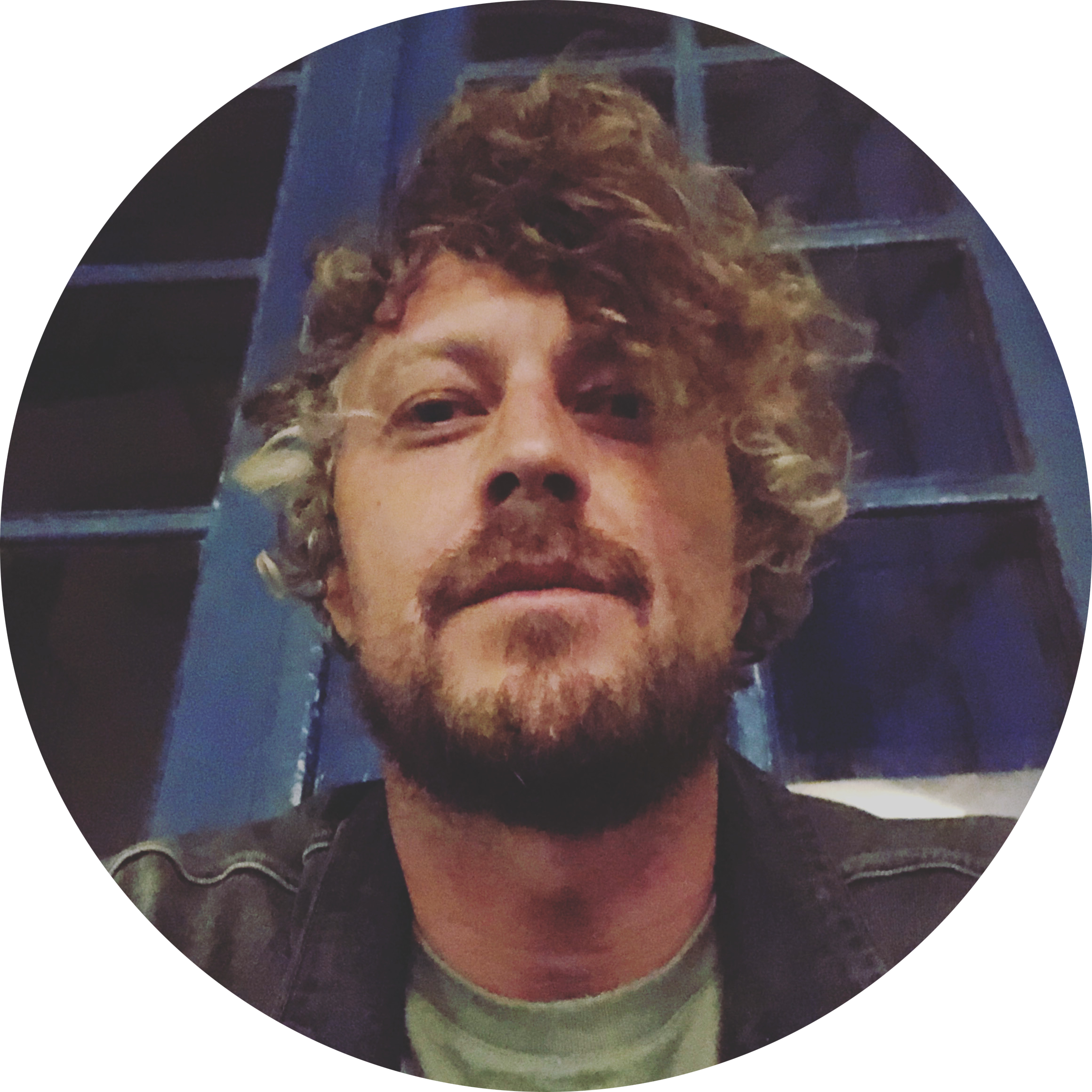 Go to the profile of Arnau Montanyes